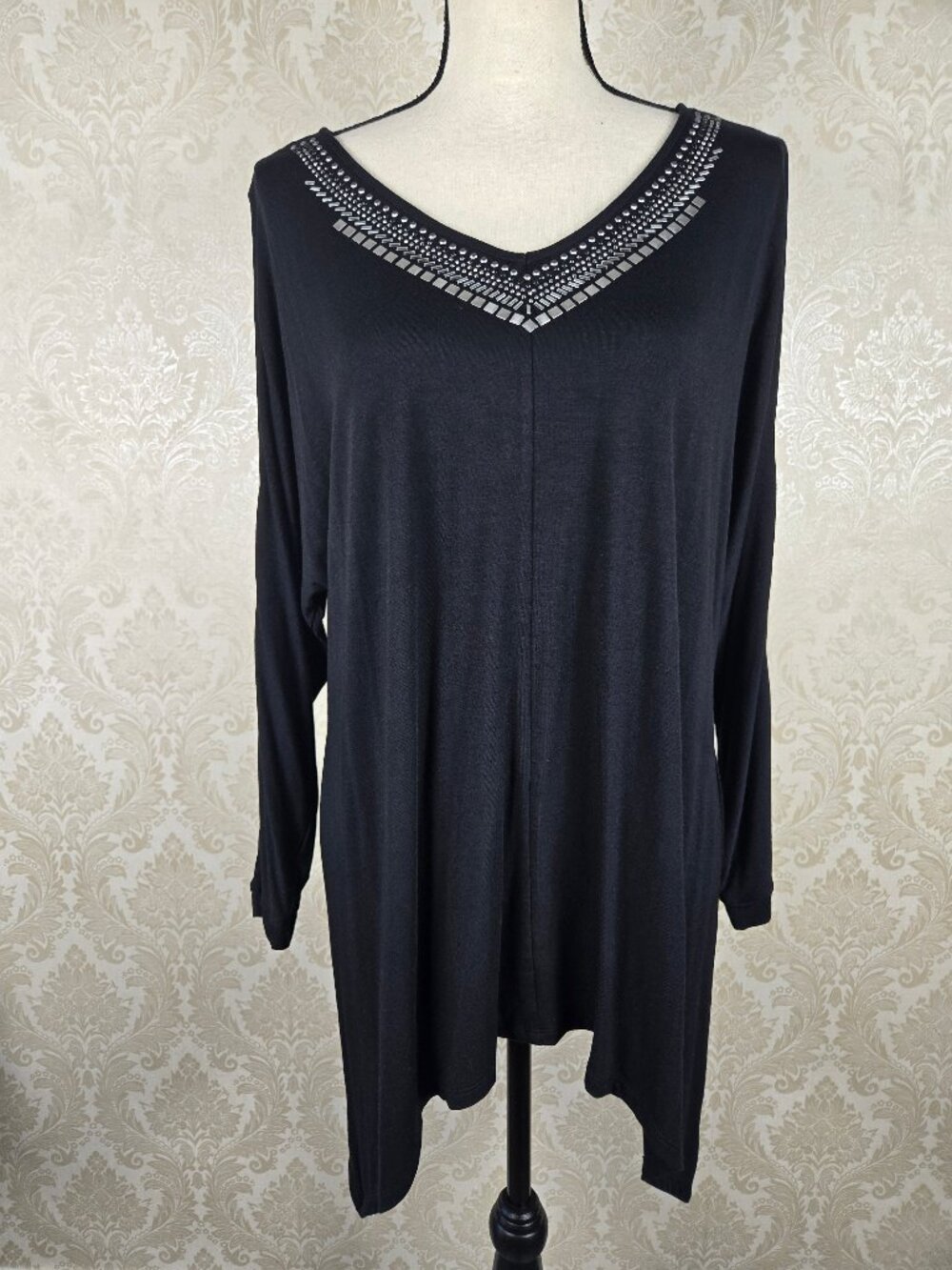 Lane Bryant Size 14/16 Black V-neck Blouse Silver Stud Neckline Cold Shoulder